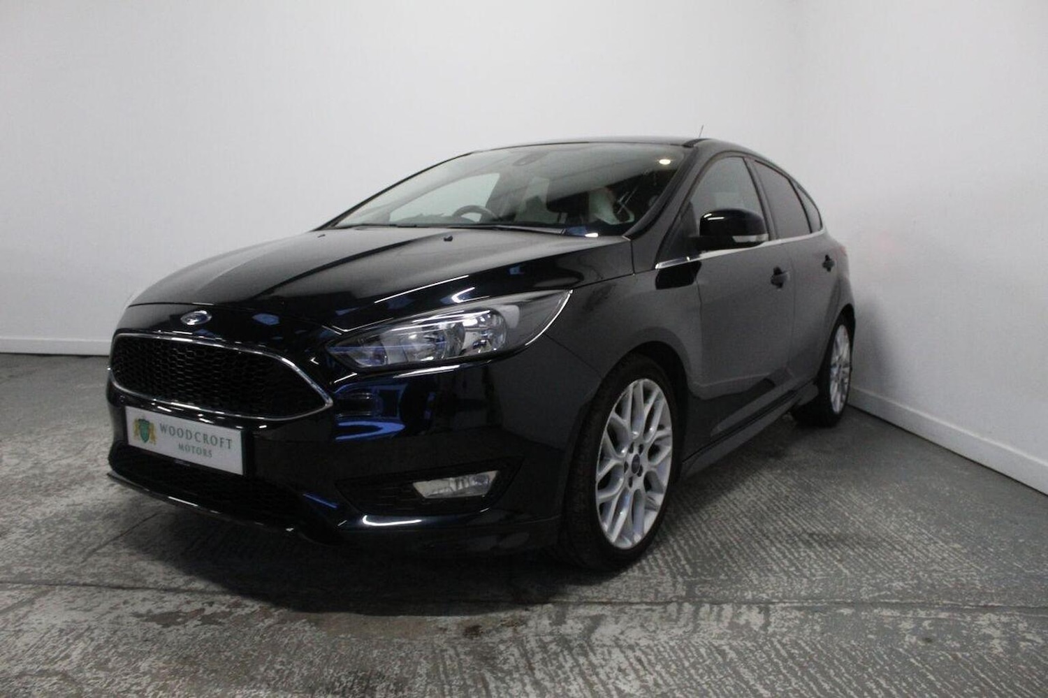 Used Ford Focus 2015 for sale - 77027915: Photo 2
