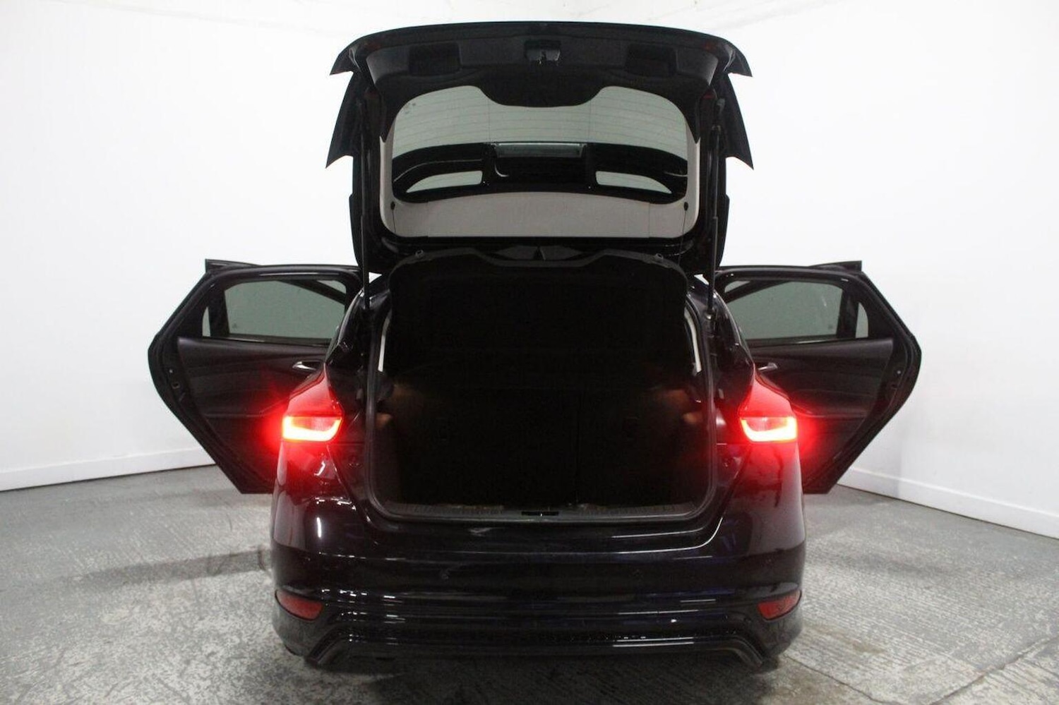 Used Ford Focus 2015 for sale - 77027915: Photo 21