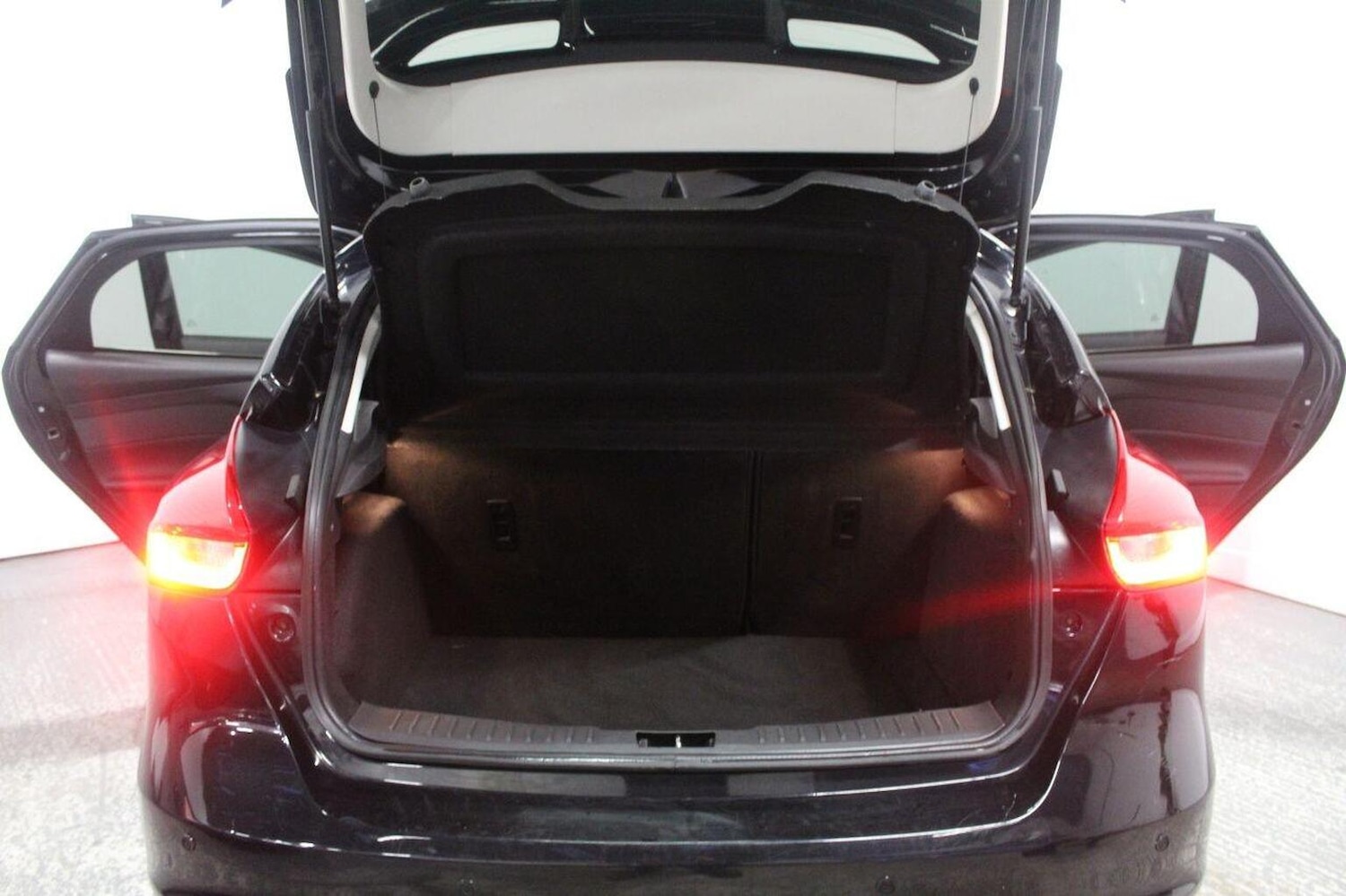 Used Ford Focus 2015 for sale - 77027915: Photo 22