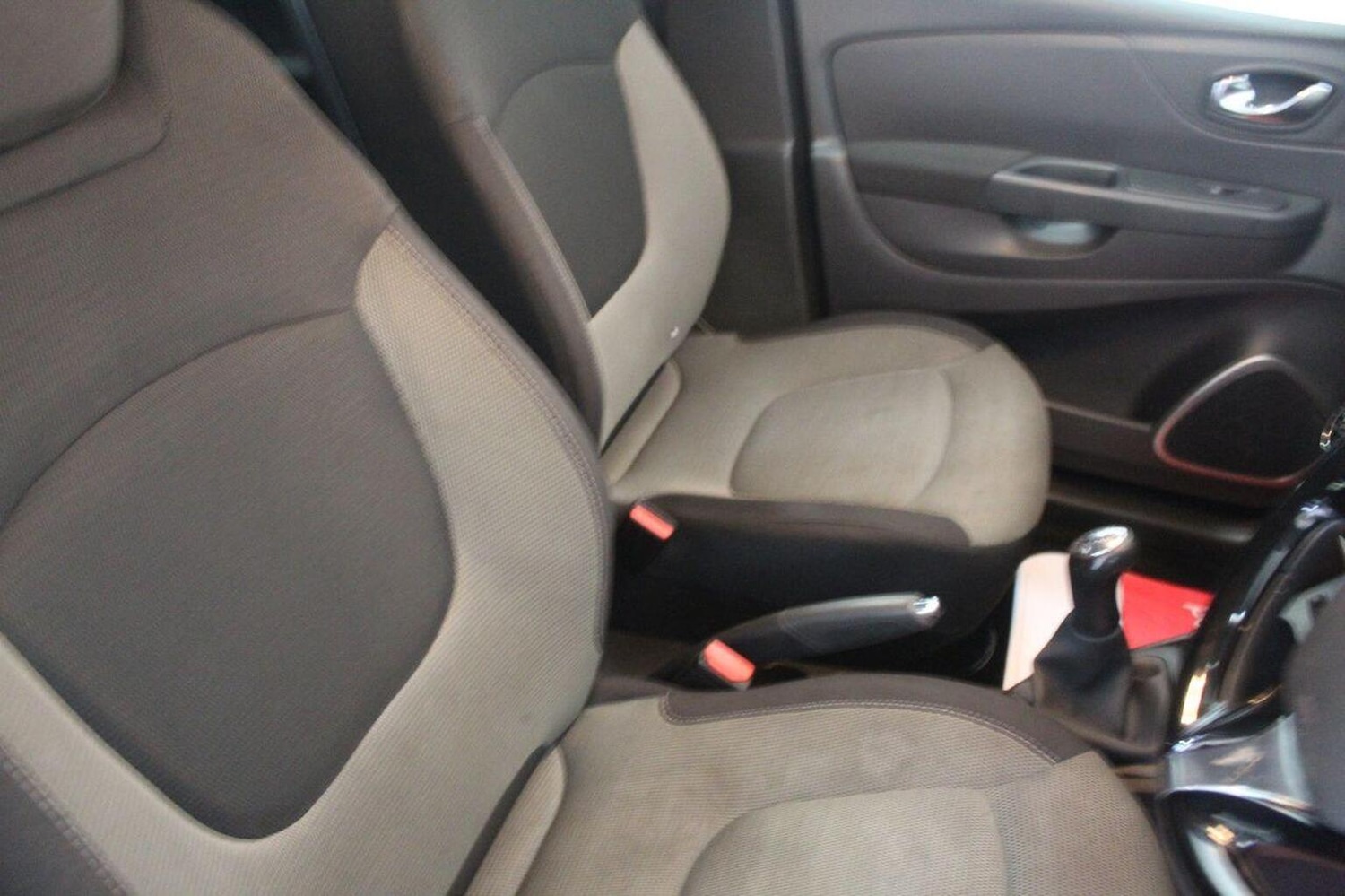 Used Renault Captur 2013 for sale - 76956913: Photo 36