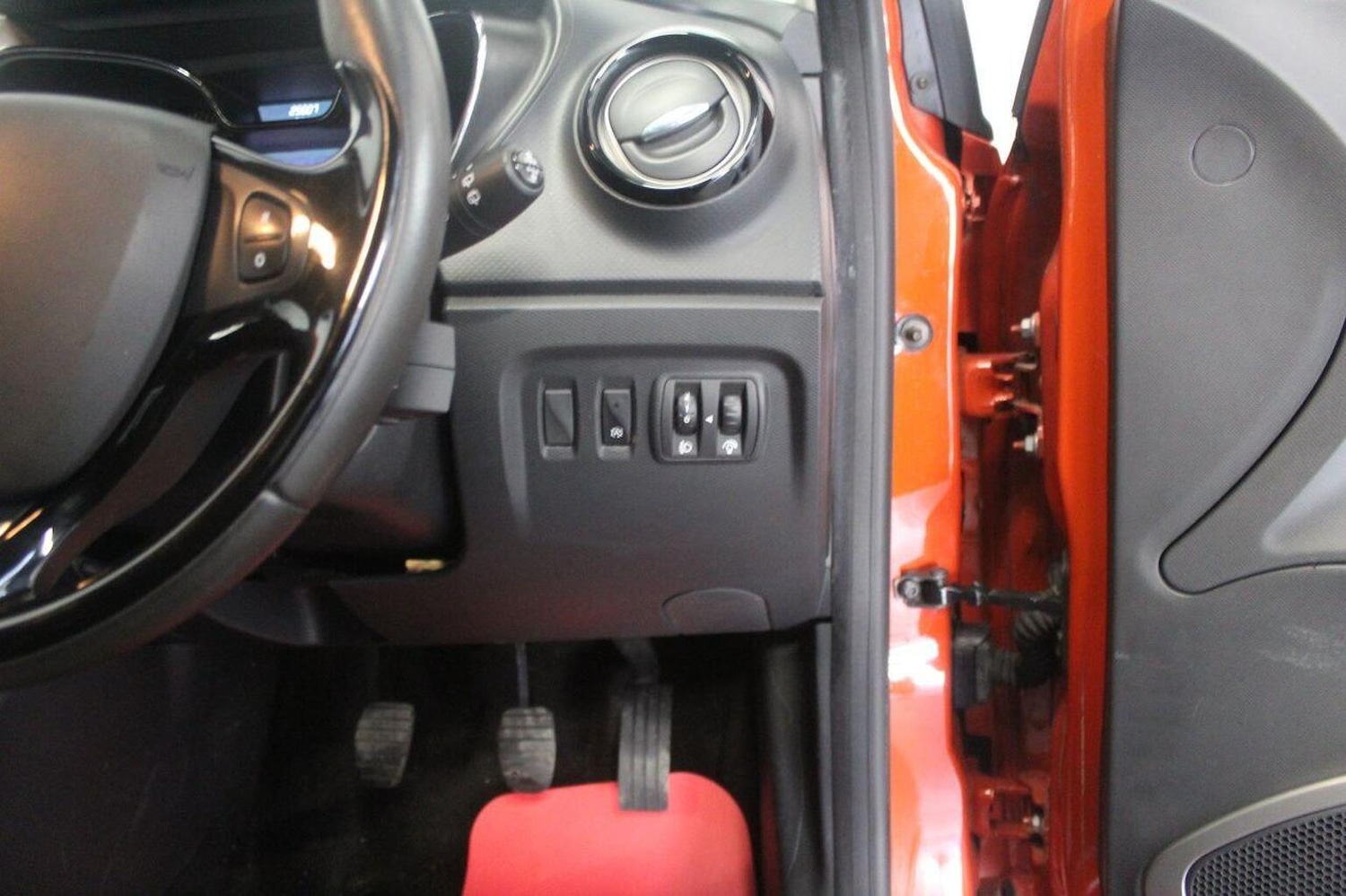 Used Renault Captur 2013 for sale - 76956913: Photo 40