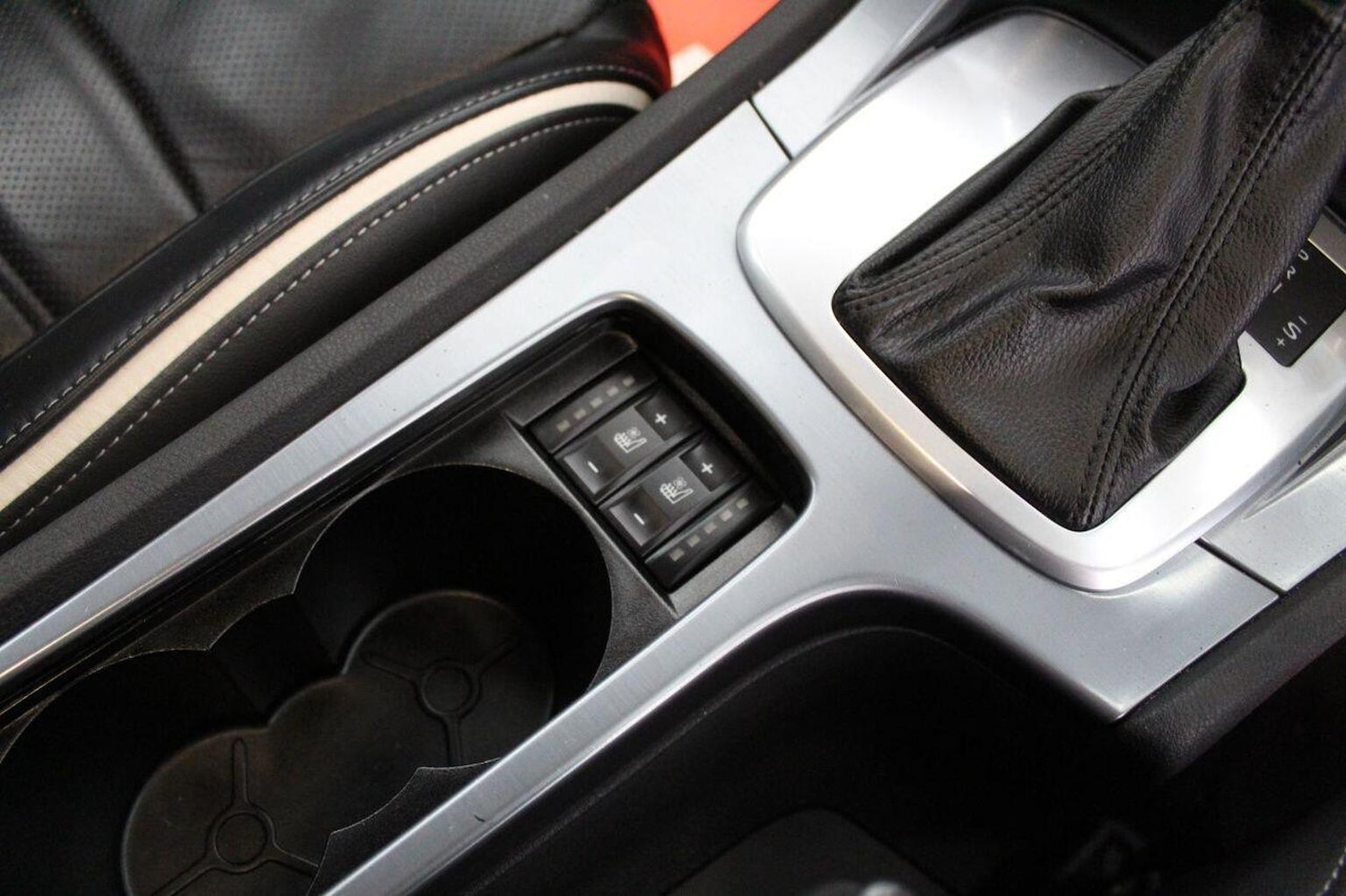 Used Ford Mondeo 2014 for sale - 76687264: Photo 37