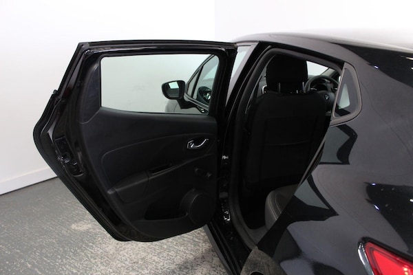 Used Renault Clio 2017 for sale - 76030657: Photo 26