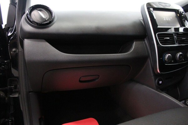 Used Renault Clio 2017 for sale - 76030657: Photo 29