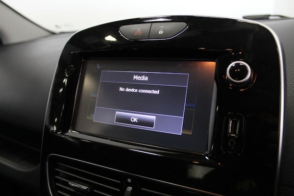 Used Renault Clio 2017 for sale - 76030657: Photo 37
