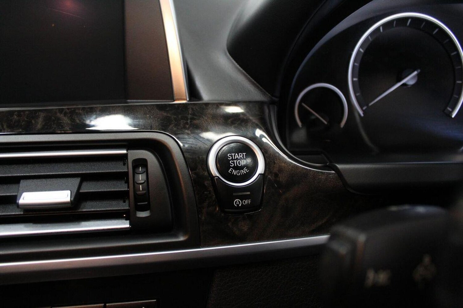 Used BMW 6 Series 2013 for sale - 77635342: Photo 48