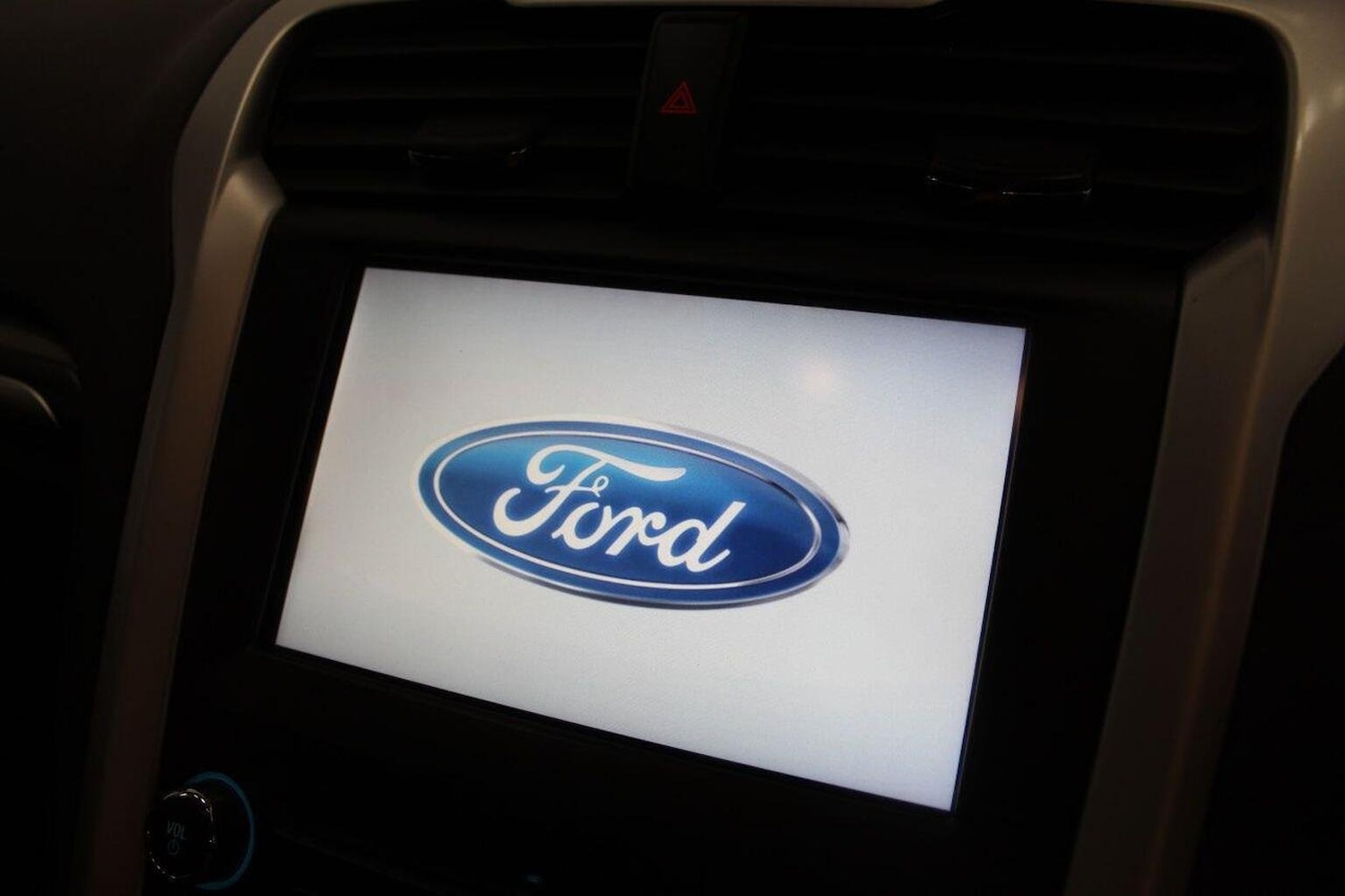 Used Ford Mondeo 2015 for sale - 76192617: Photo 38