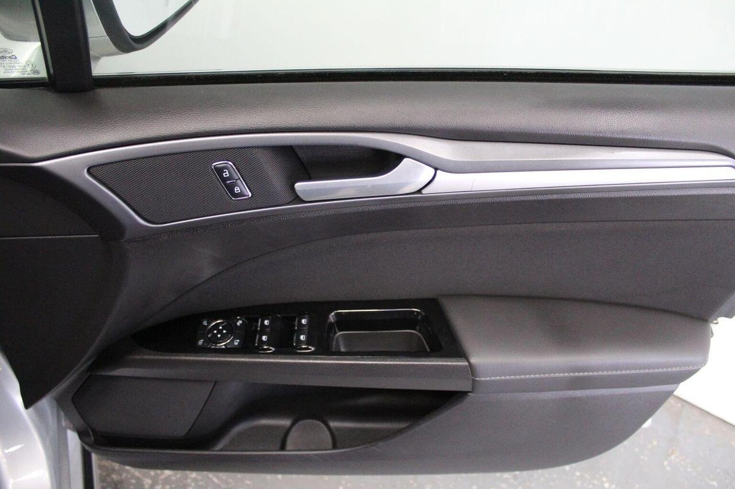 Used Ford Mondeo 2015 for sale - 76192617: Photo 47