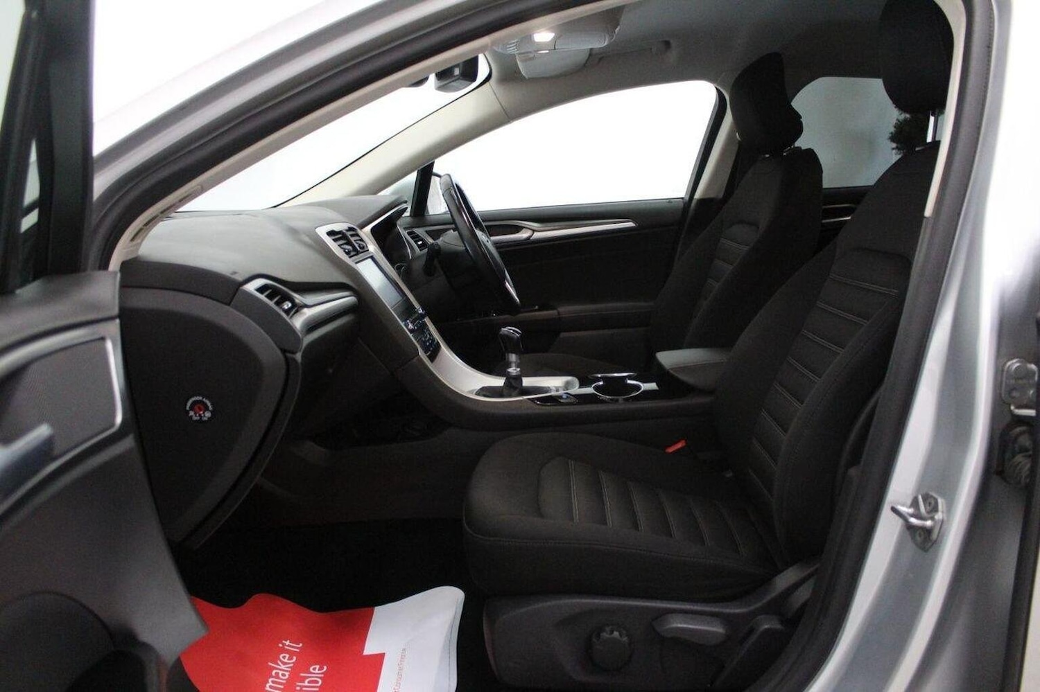Used Ford Mondeo 2015 for sale - 76192617: Photo 49