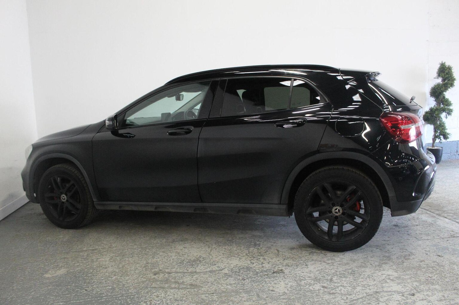 Used Mercedes-Benz GLA 2018 for sale - 77937816: Photo 10