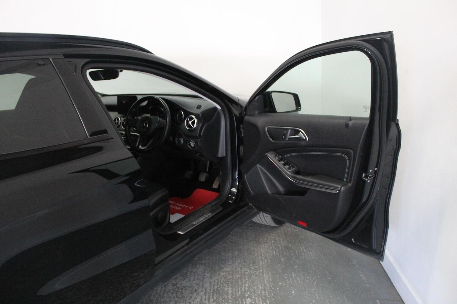 Used Mercedes-Benz GLA 2018 for sale - 77937816: Photo 23