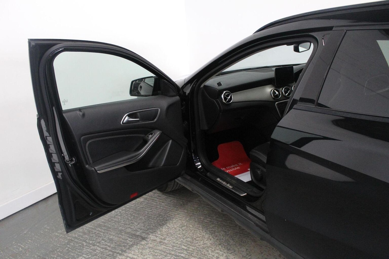 Used Mercedes-Benz GLA 2018 for sale - 77937816: Photo 24