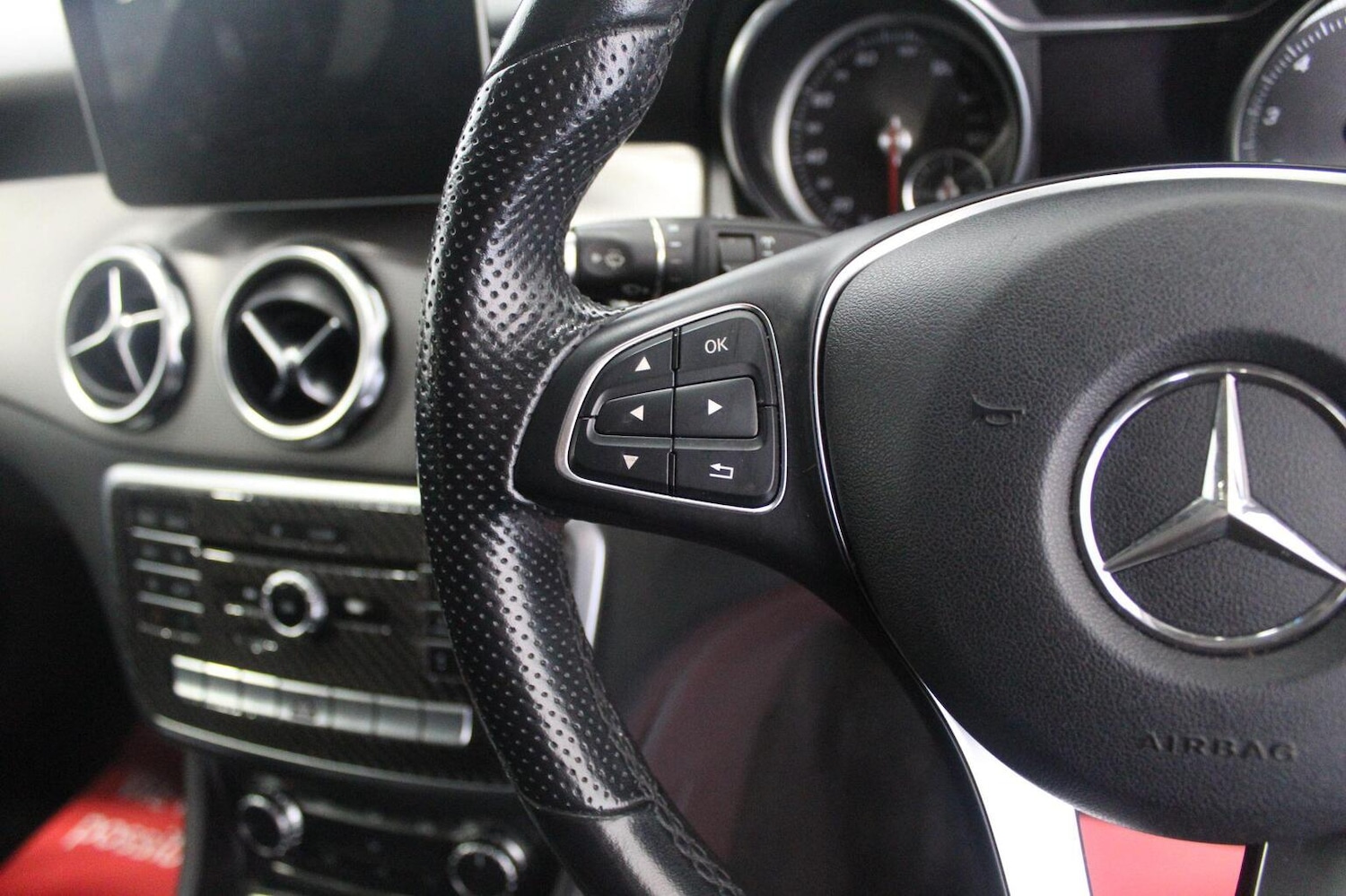 Used Mercedes-Benz GLA 2018 for sale - 77937816: Photo 44