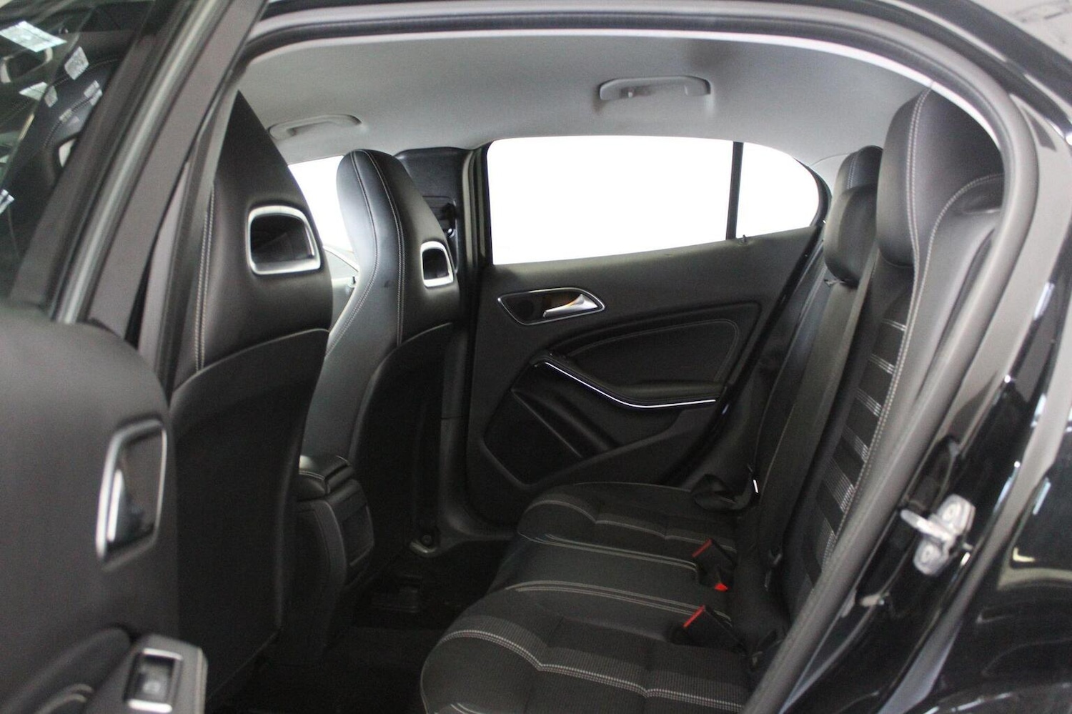 Used Mercedes-Benz GLA 2018 for sale - 77937816: Photo 51