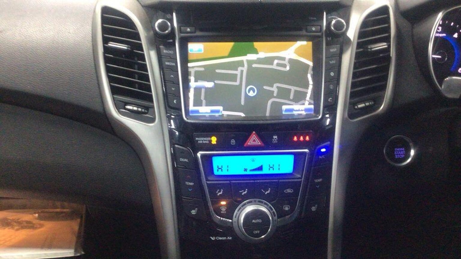 Used Hyundai i30 2015 for sale - 76741312: Photo 16