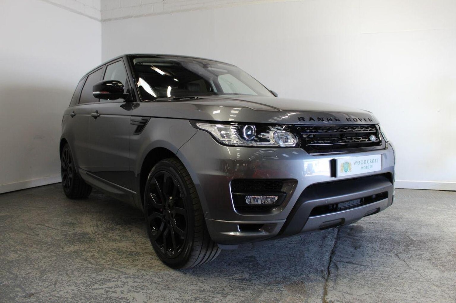 Used Land Rover Range Rover Sport 2017 for sale - 76793680: Photo 1