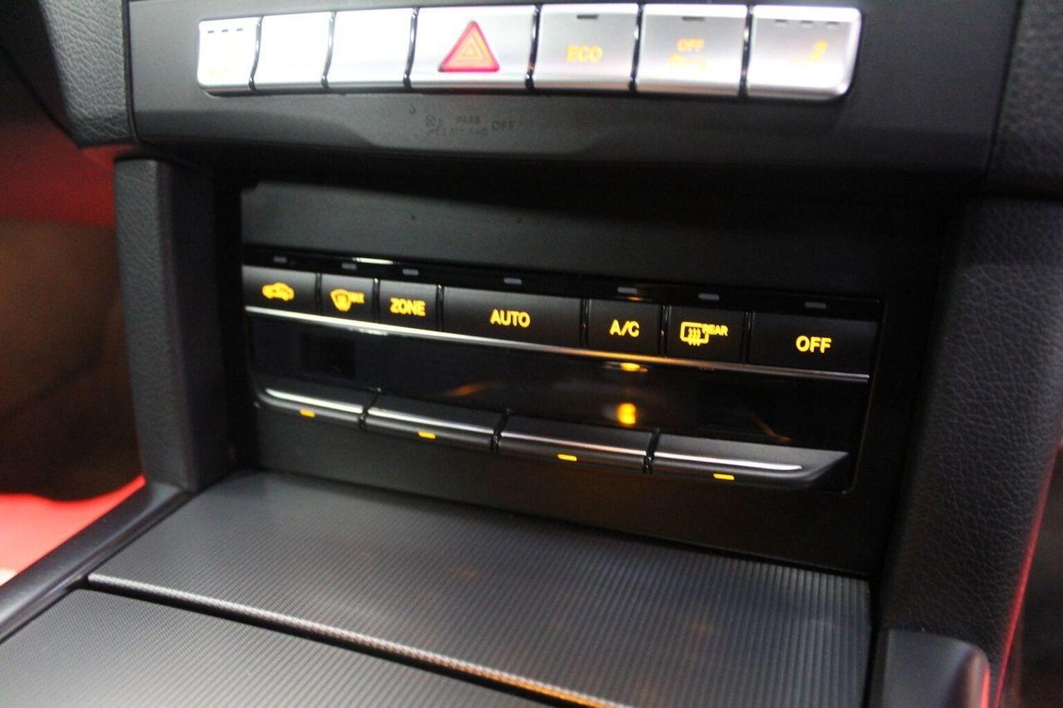 Used Mercedes-Benz E Class 2015 for sale - 76974487: Photo 42