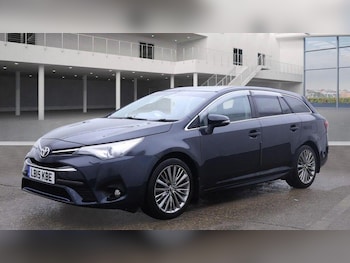 Used Toyota Avensis 2015 for sale - 77020597: Photo