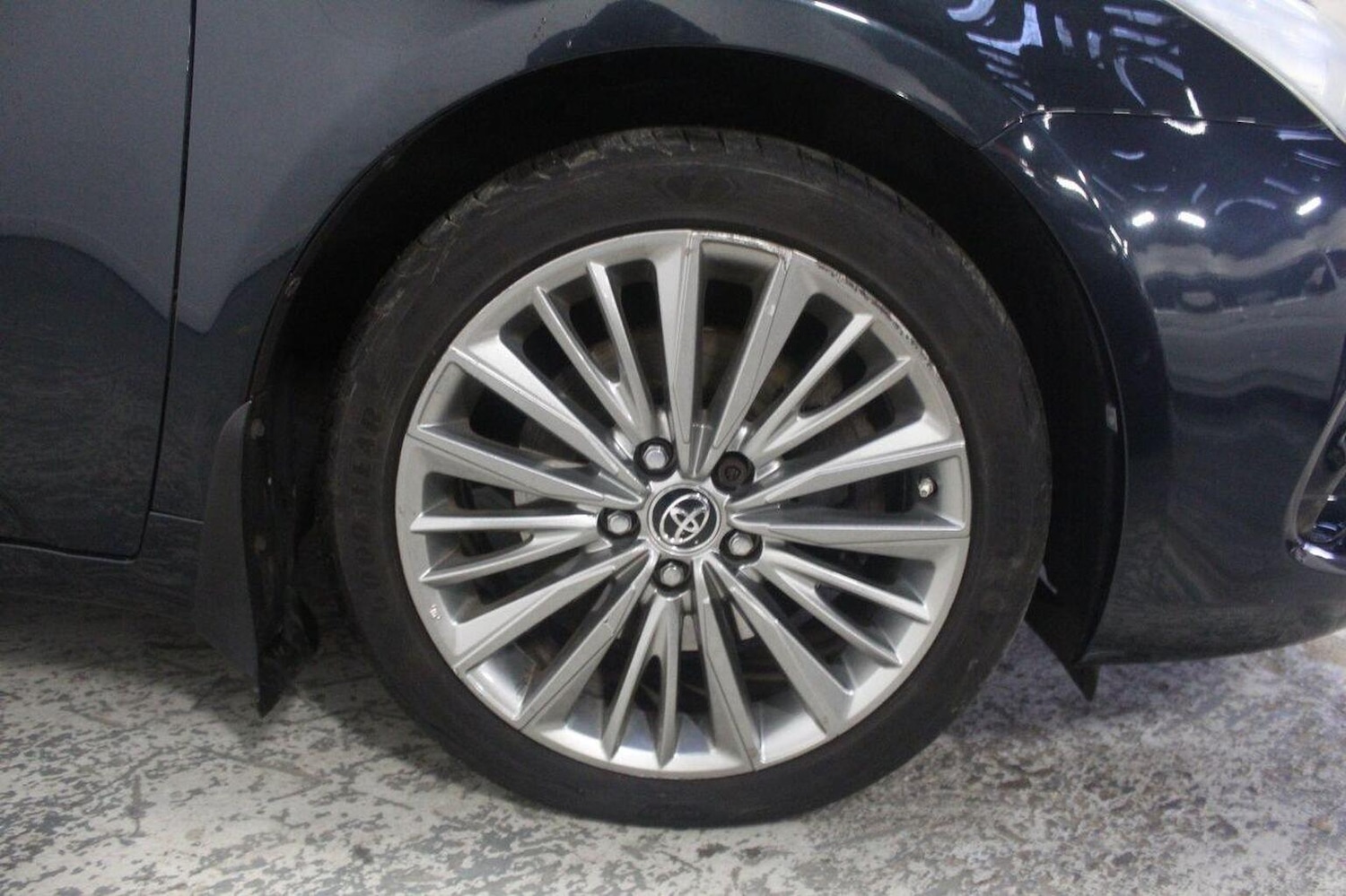 Used Toyota Avensis 2015 for sale - 77020597: Photo 56