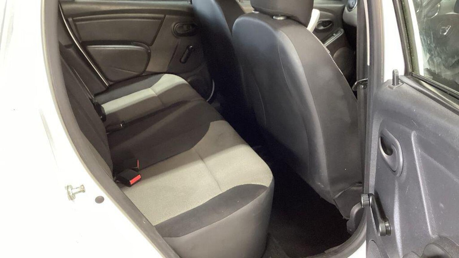 Used Dacia Duster 2015 for sale - 77400045: Photo 13