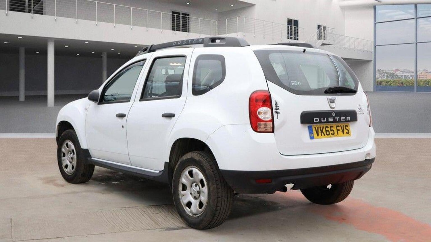 Used Dacia Duster 2015 for sale - 77400045: Photo 5