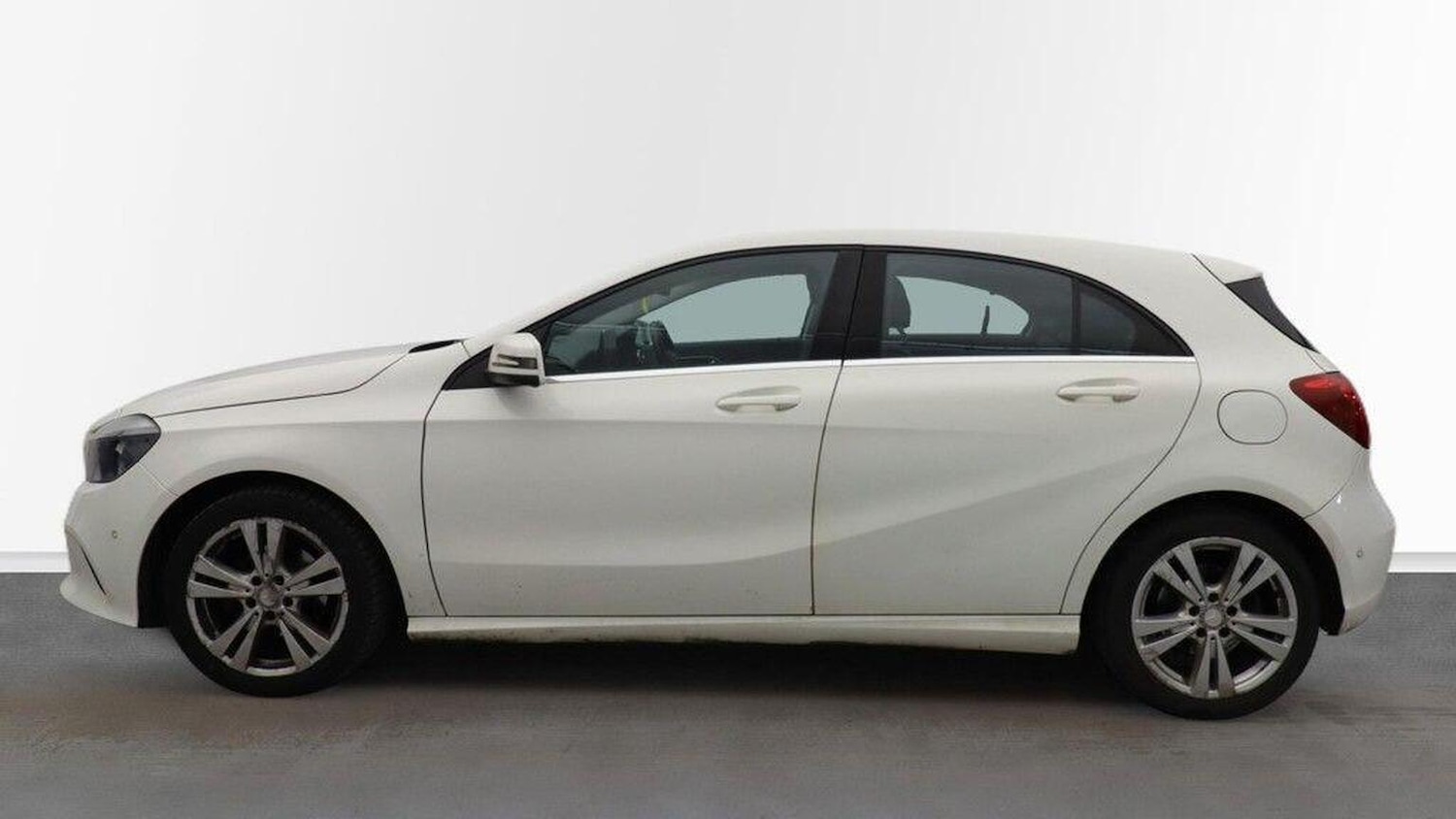 Used Mercedes-Benz A-Class 2016 for sale - 77101363: Photo 11