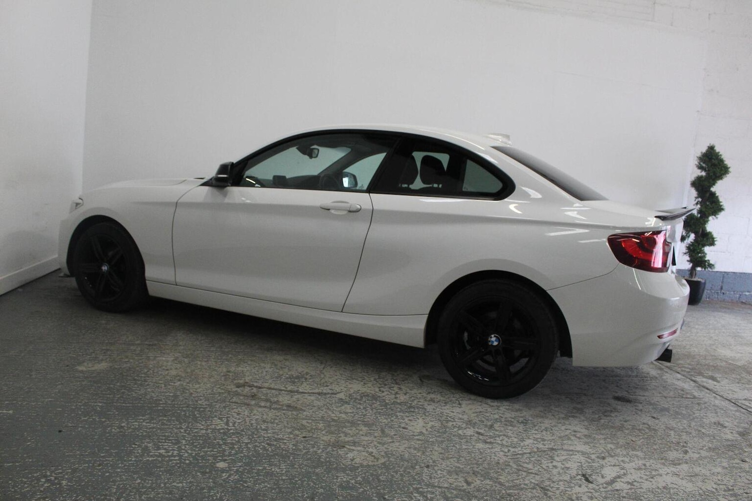Used BMW 2 Series 2015 for sale - 77938002: Photo 10