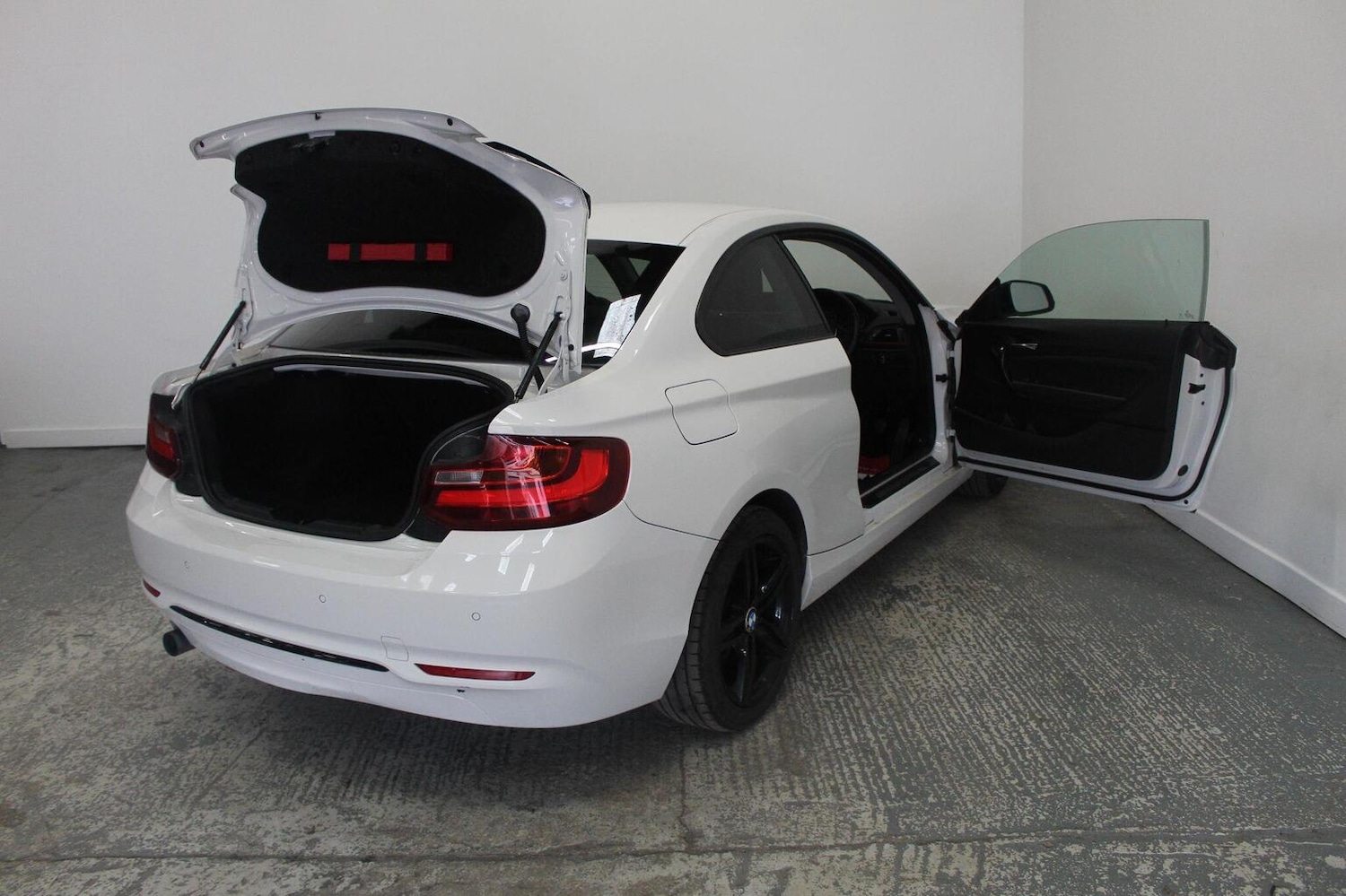 Used BMW 2 Series 2015 for sale - 77938002: Photo 20