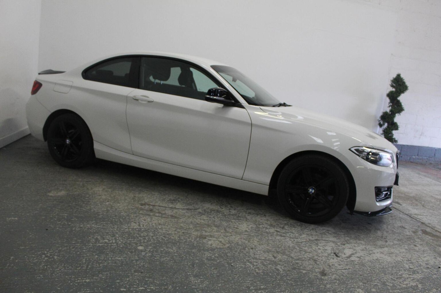 Used BMW 2 Series 2015 for sale - 77938002: Photo 4