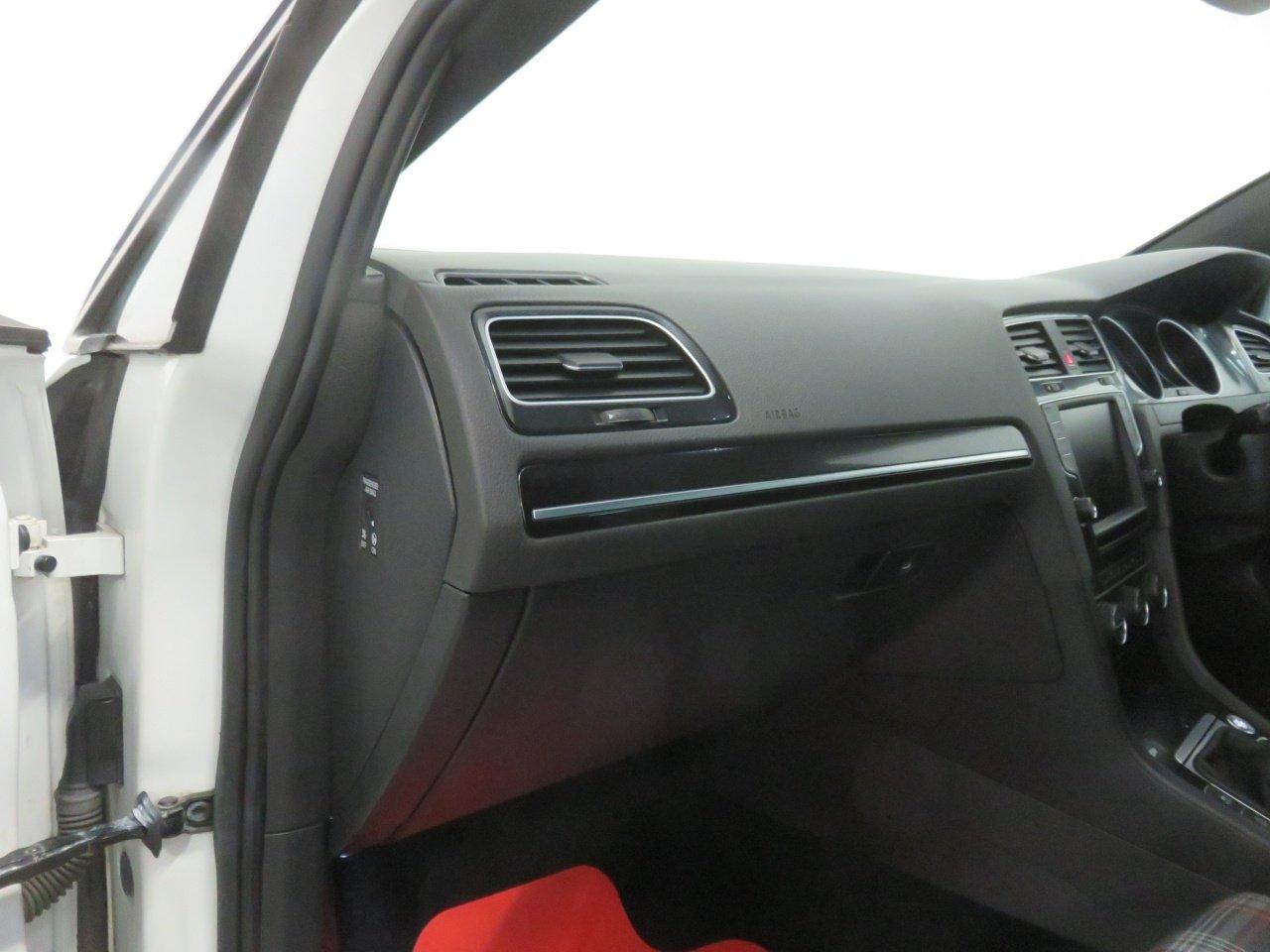 Used Volkswagen Golf 2018 for sale - 77937871: Photo 29