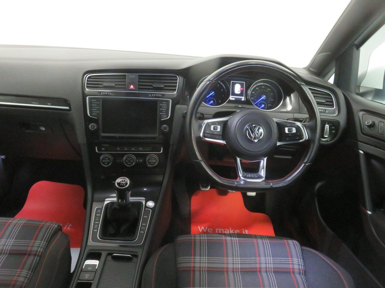 Used Volkswagen Golf 2018 for sale - 77937871: Photo 41