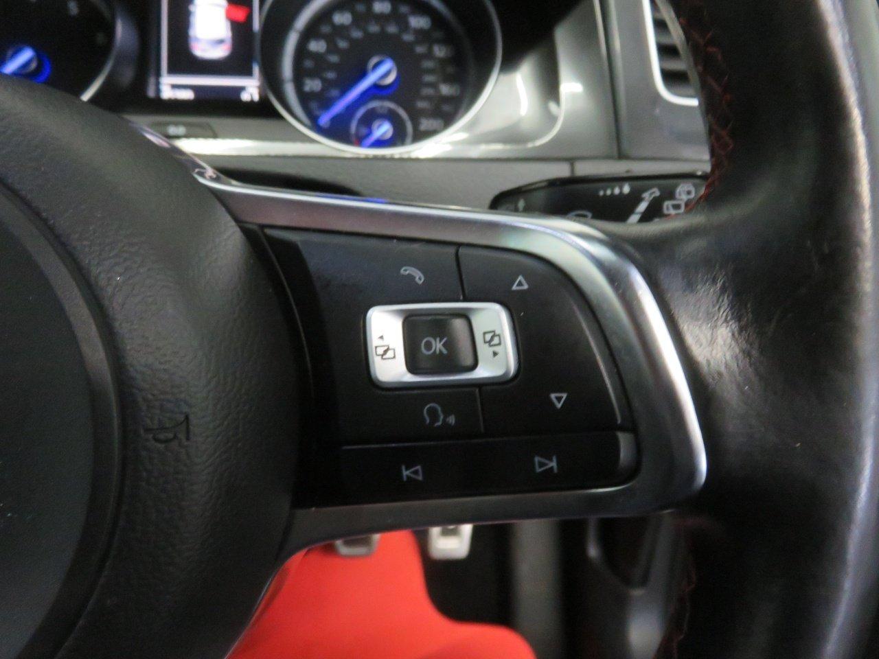 Used Volkswagen Golf 2018 for sale - 77937871: Photo 44