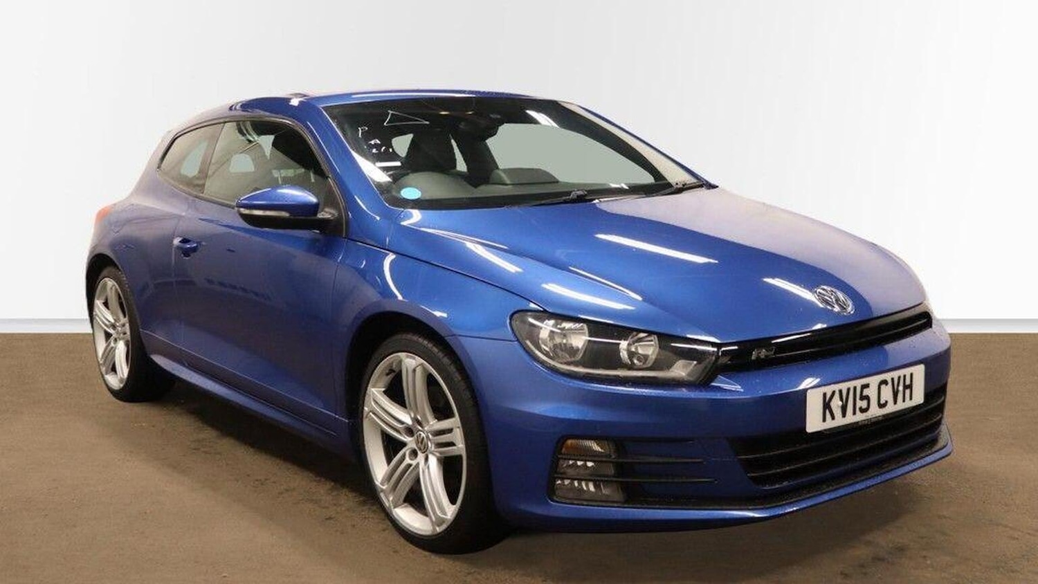 Used Volkswagen Scirocco 2015 for sale - 77124205: Photo 1