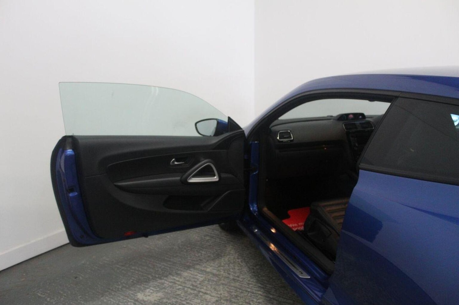 Used Volkswagen Scirocco 2015 for sale - 77124205: Photo 26