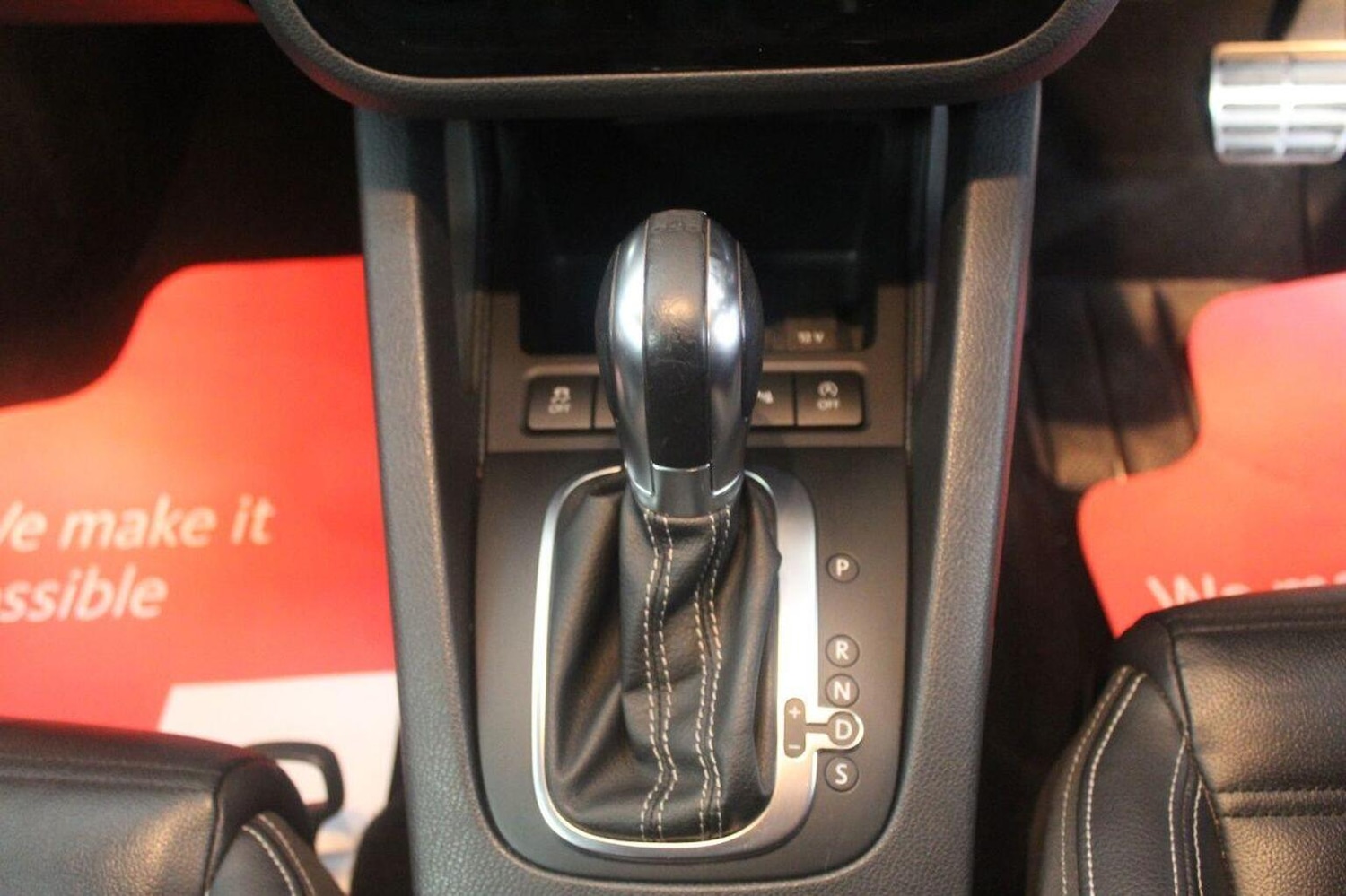 Used Volkswagen Scirocco 2015 for sale - 77124205: Photo 42