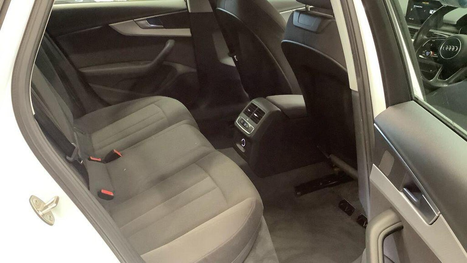 Used Audi A4 2017 for sale - 77758975: Photo 12