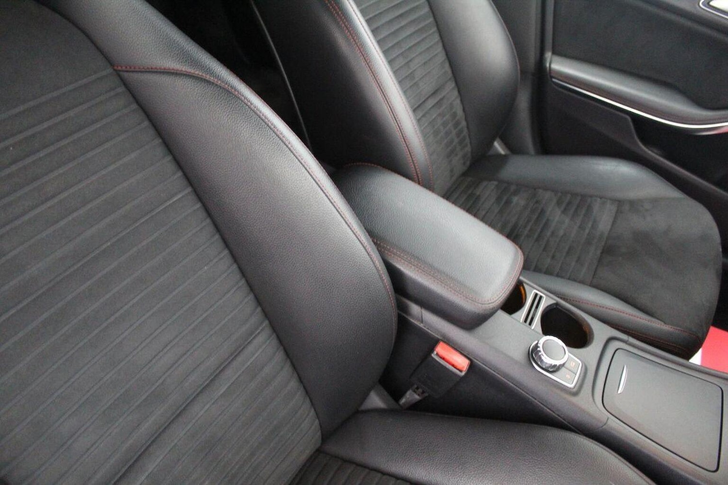 Used Mercedes-Benz CLA 2014 for sale - 77195459: Photo 42