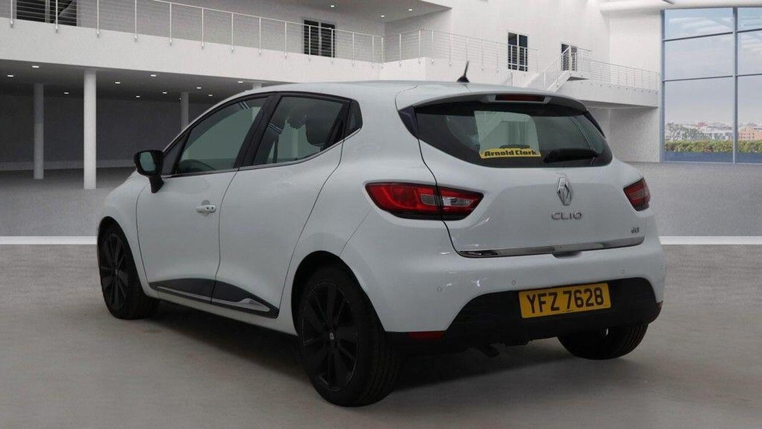 Used Renault Clio 2015 for sale - 77962006: Photo 5