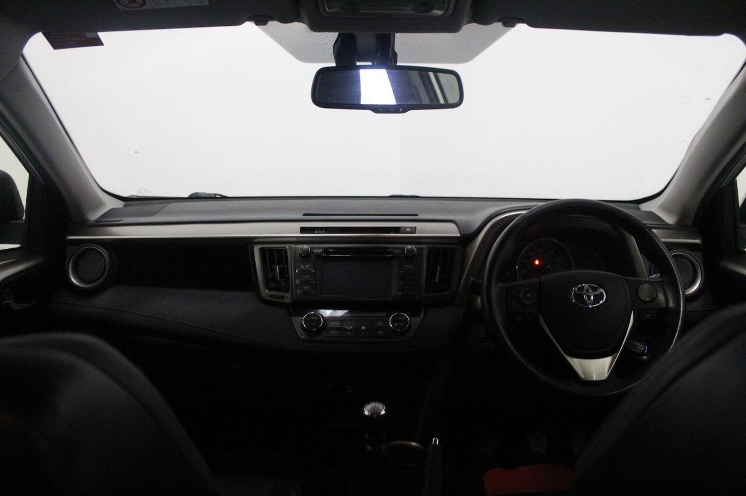 Used Toyota RAV4 2015 for sale - 76527377: Photo 30