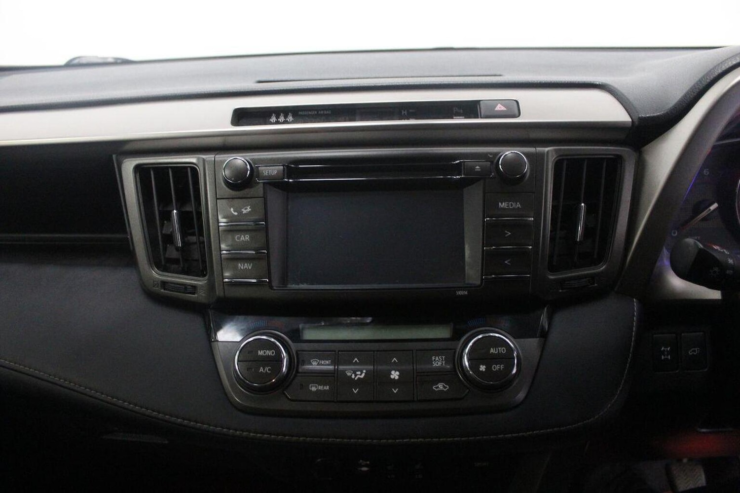 Used Toyota RAV4 2015 for sale - 76527377: Photo 34