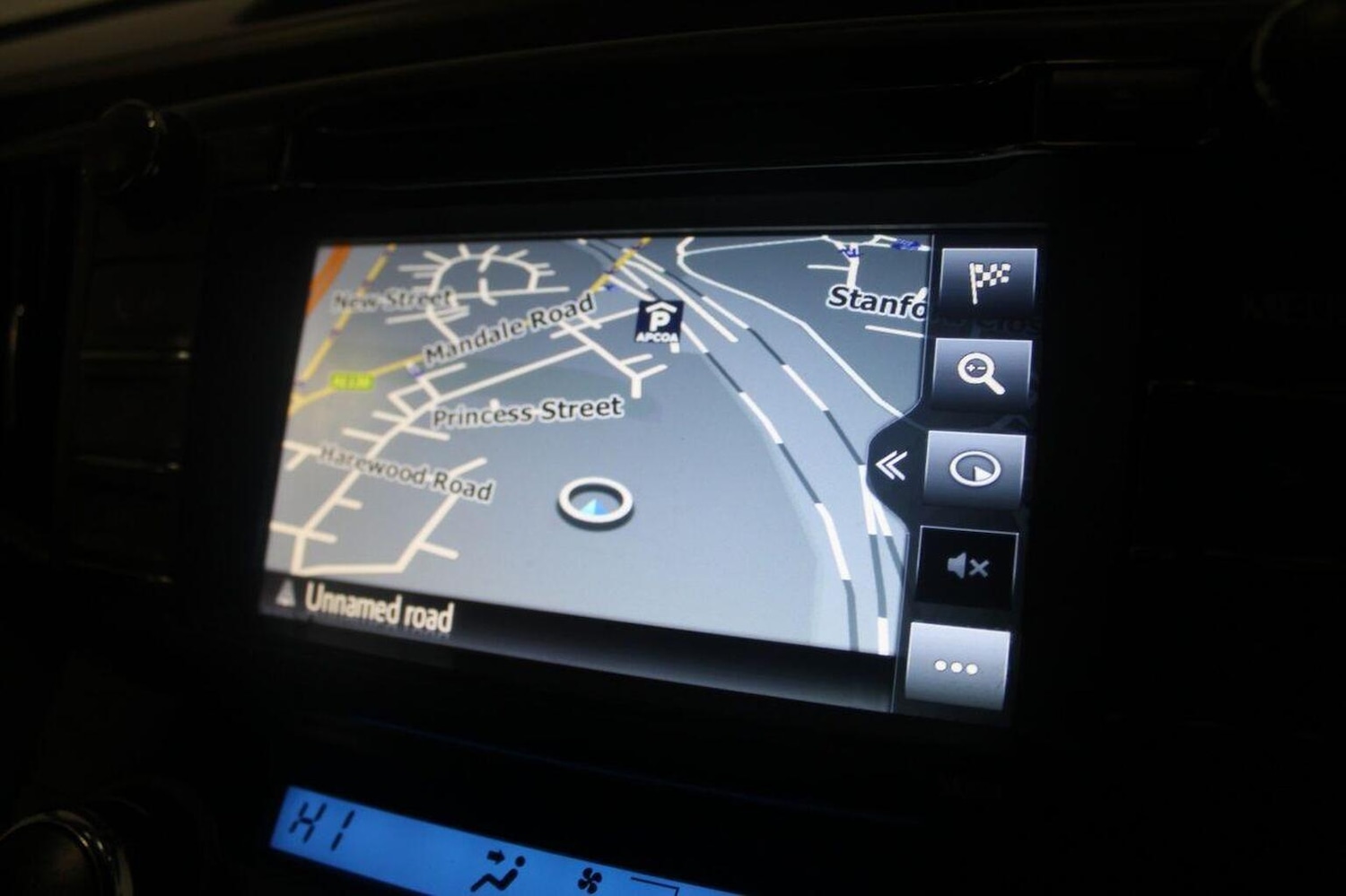 Used Toyota RAV4 2015 for sale - 76527377: Photo 36