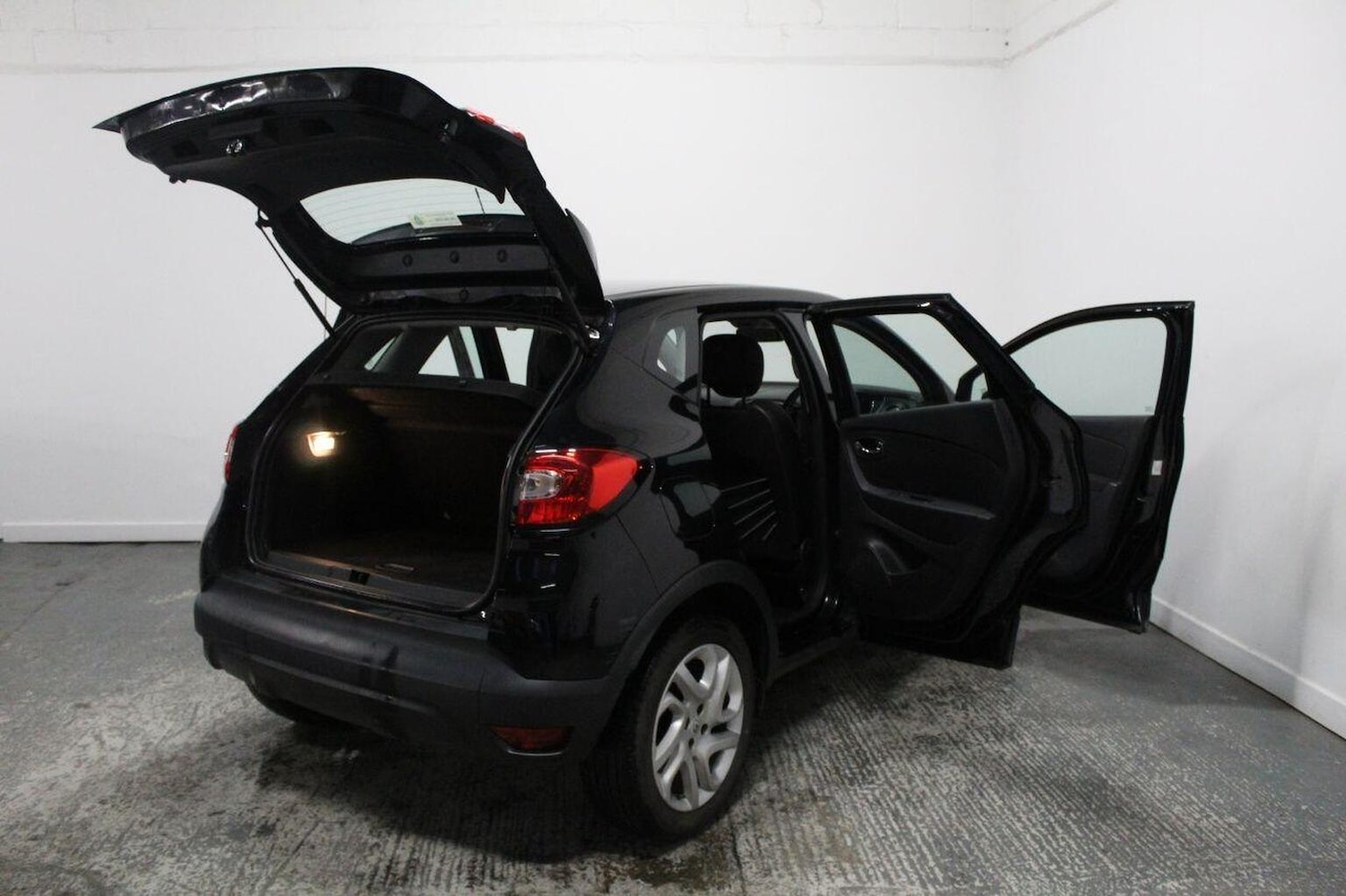 Used Renault Captur 2016 for sale - 76935303: Photo 20