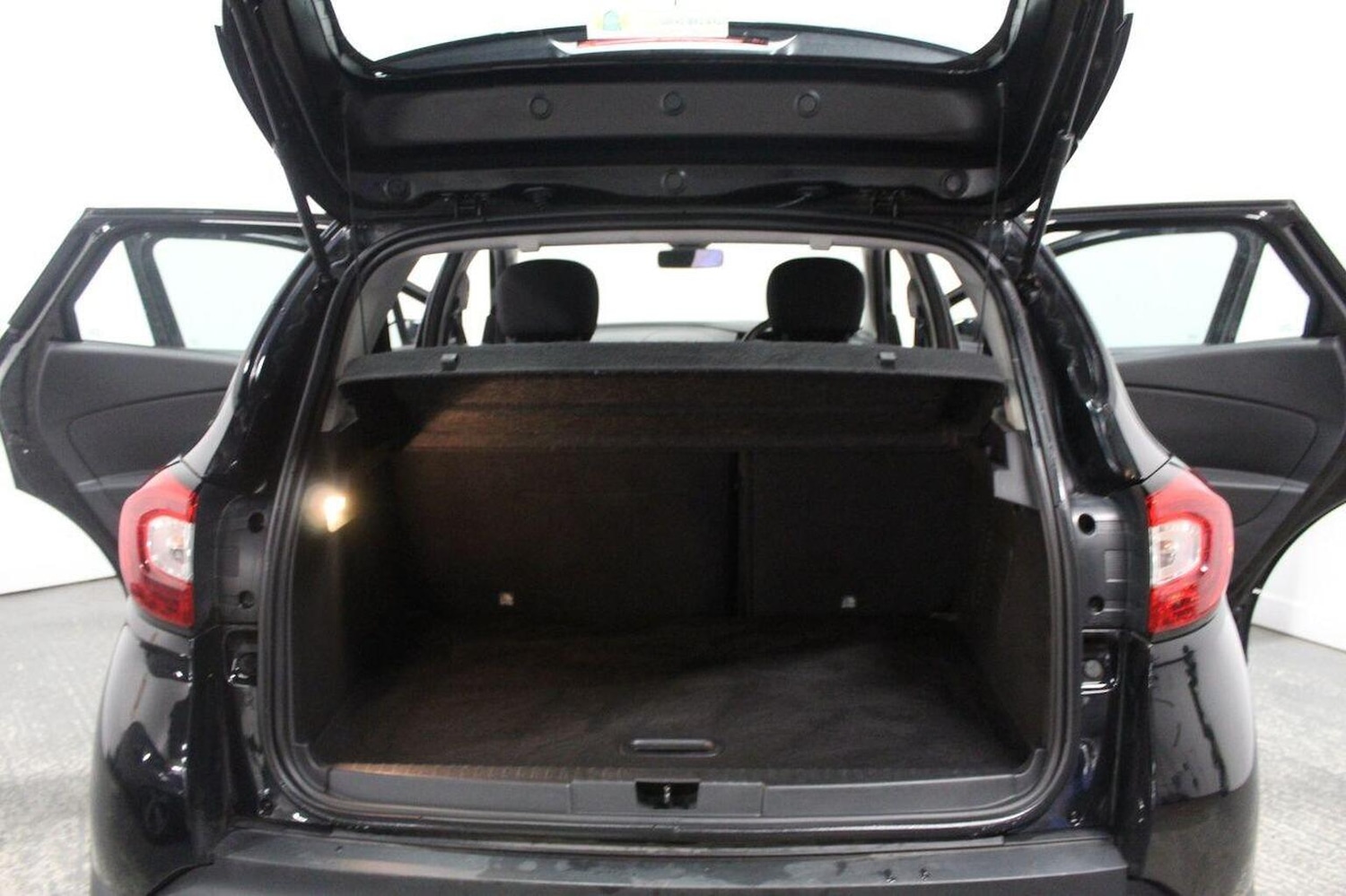 Used Renault Captur 2016 for sale - 76935303: Photo 22