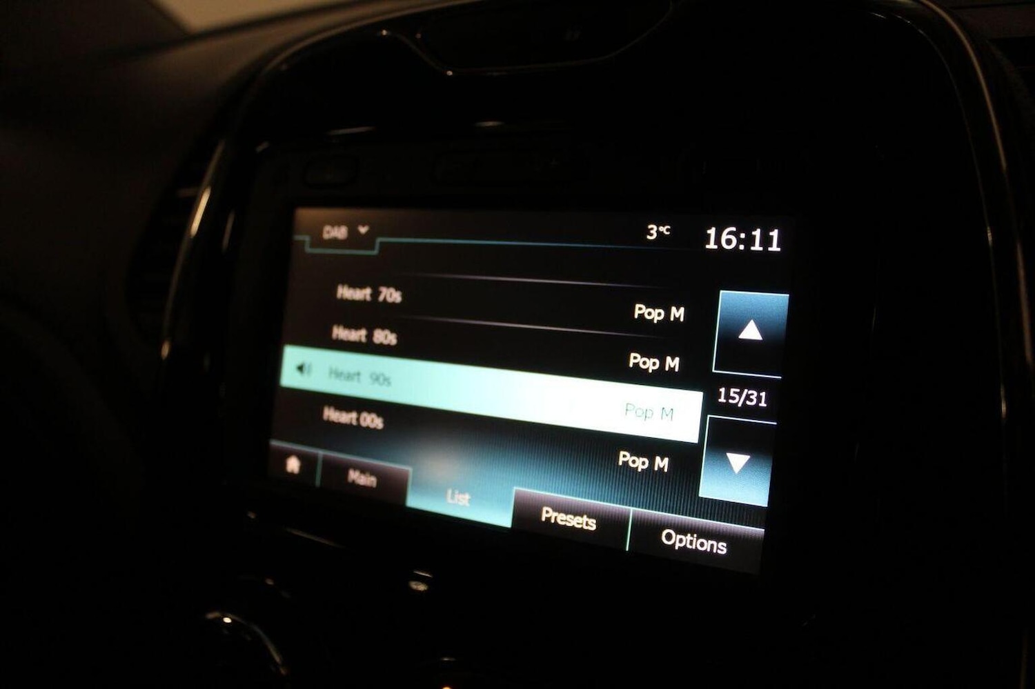 Used Renault Captur 2016 for sale - 76935303: Photo 33