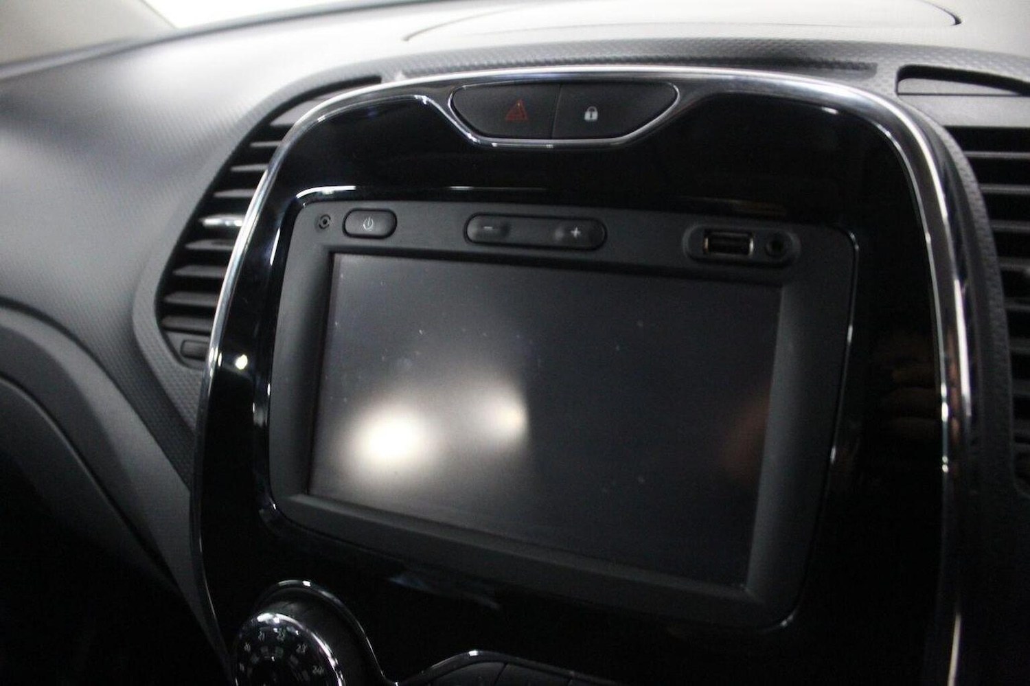 Used Renault Captur 2016 for sale - 76935303: Photo 37