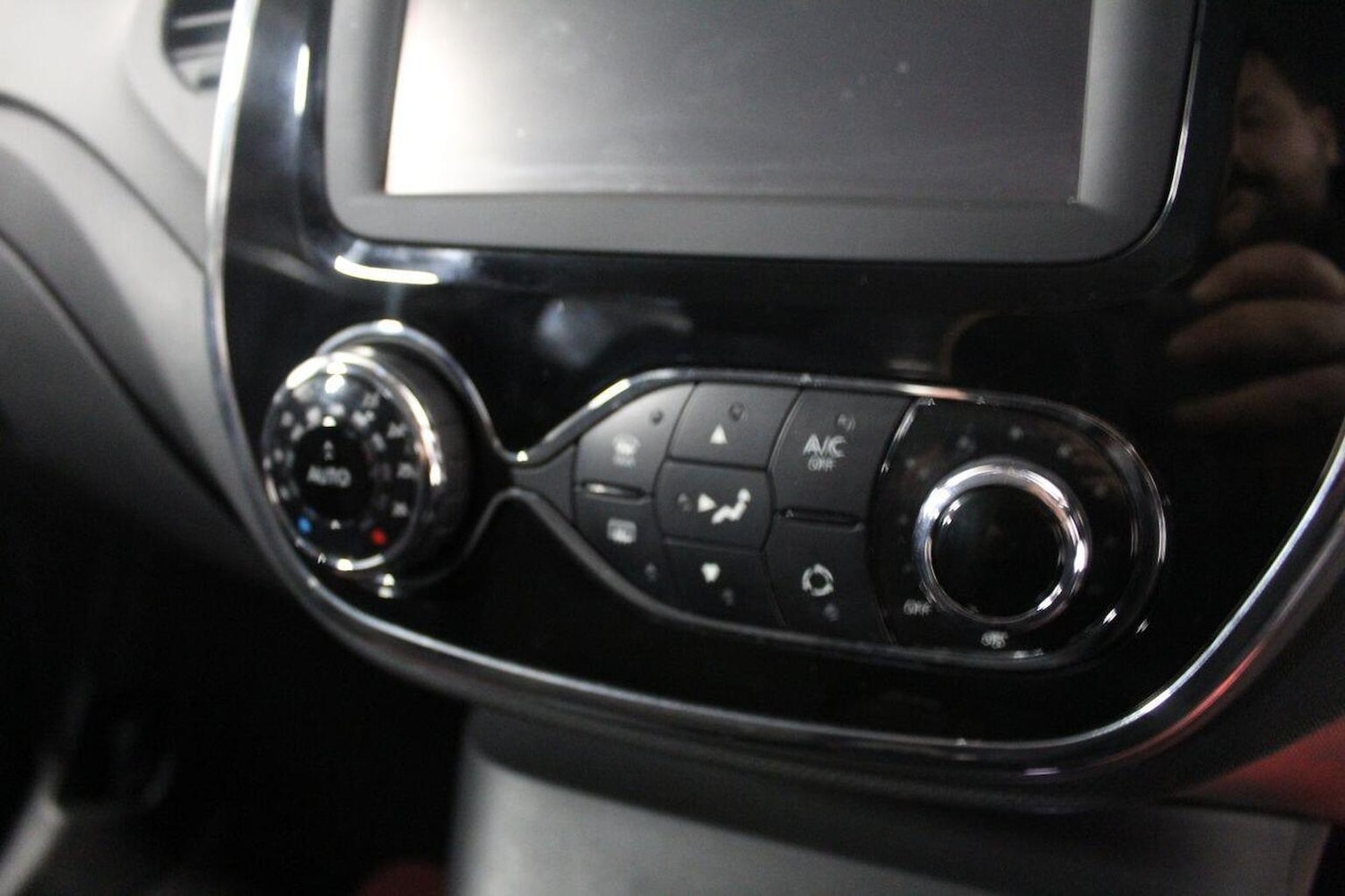 Used Renault Captur 2016 for sale - 76935303: Photo 38