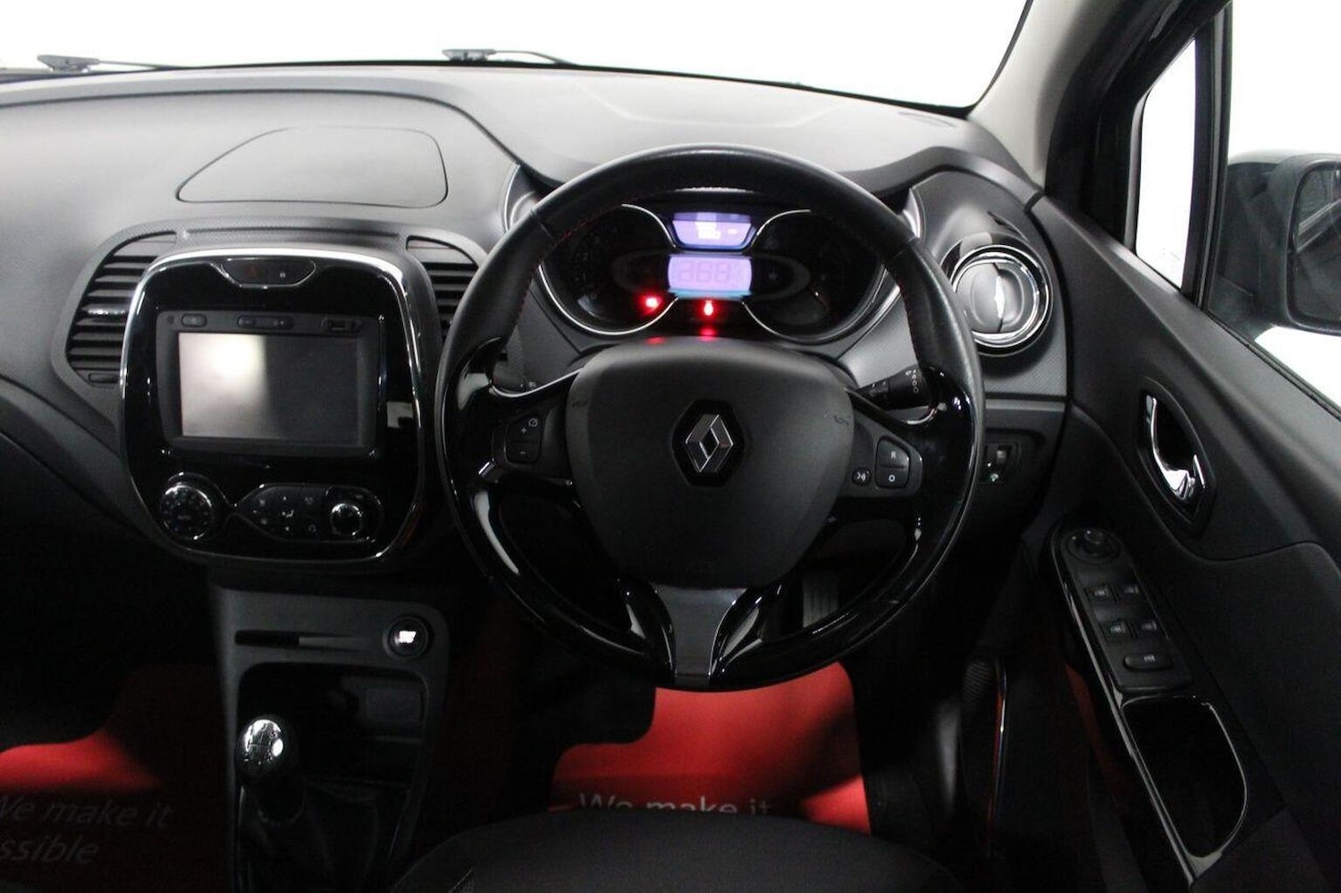 Used Renault Captur 2016 for sale - 76935303: Photo 41