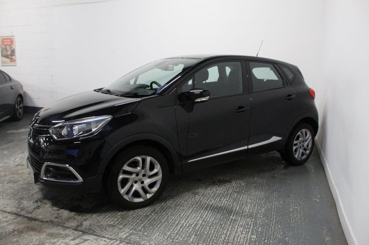 Used Renault Captur 2016 for sale - 76935303: Photo 5