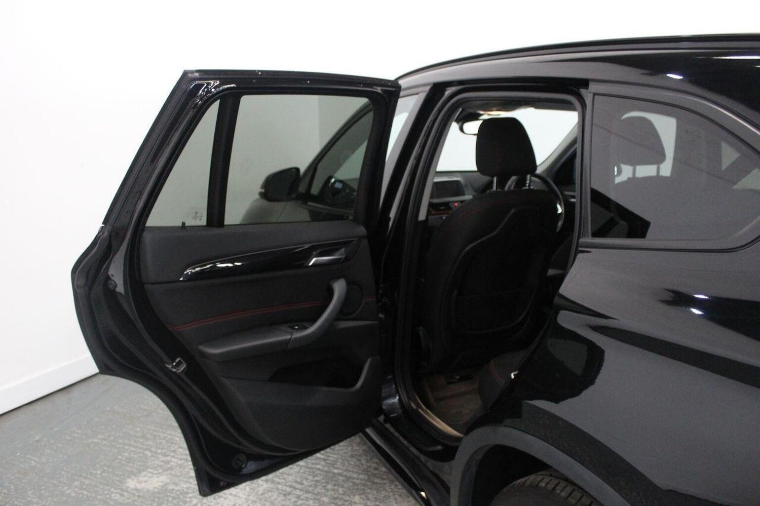 Used BMW X1 2015 for sale - 75968685: Photo 28