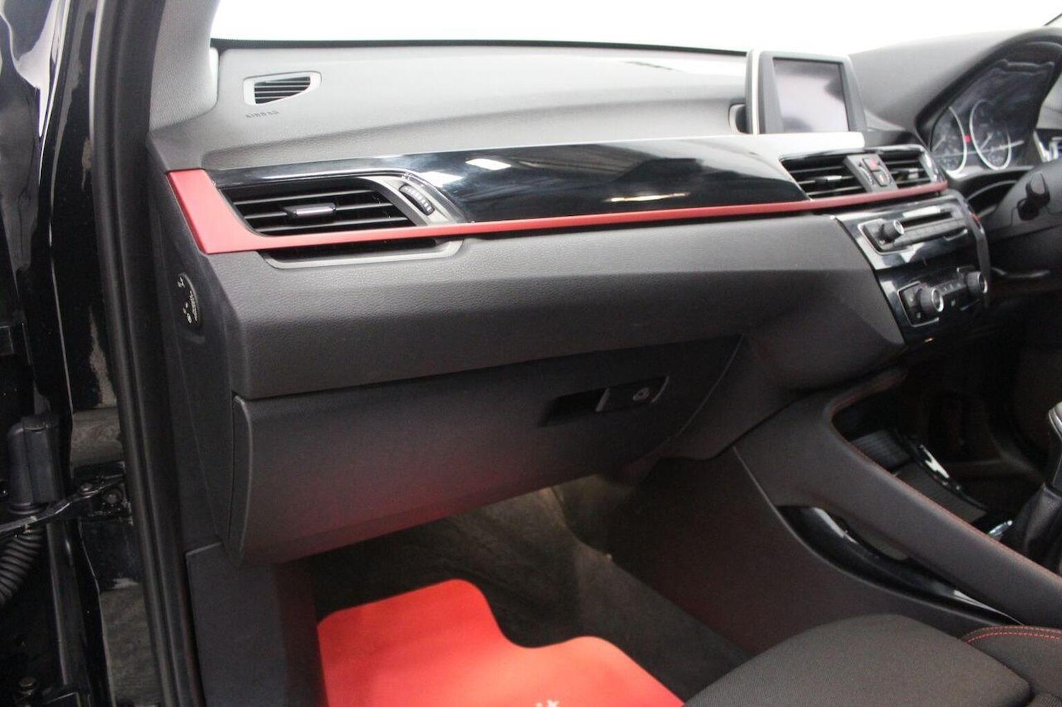 Used BMW X1 2015 for sale - 75968685: Photo 32